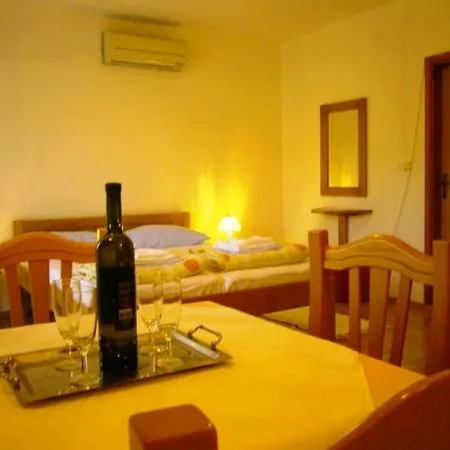 בית הארחה Adria
