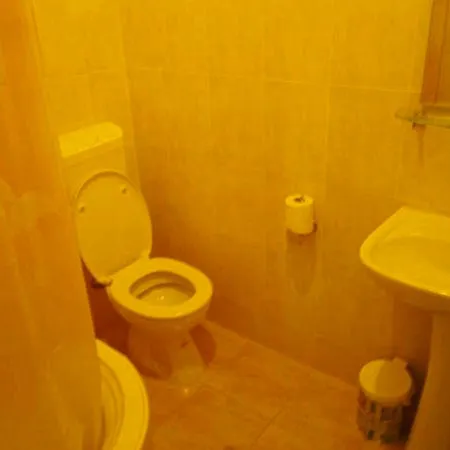 Adria 3*
